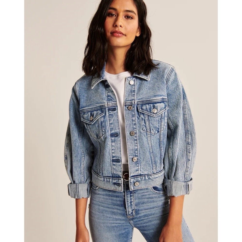 Denim jacket (darker than the model sample.) comfy and heavy weight for warmth.